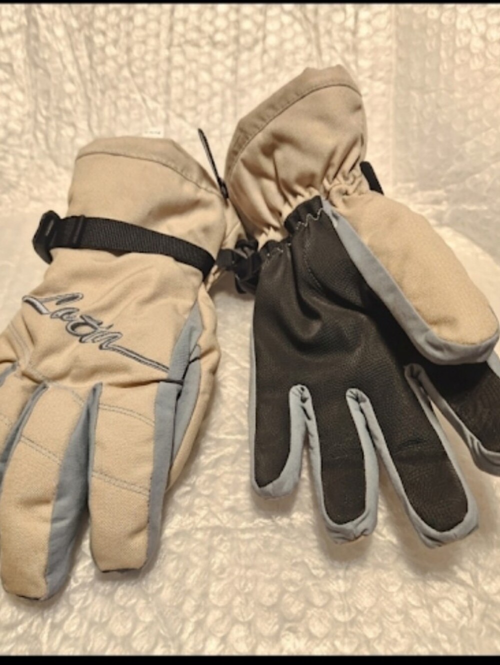 Men’s Large  Winter Snow/cold Gloves Black / Gry‎ LOTTA  New Size Medium